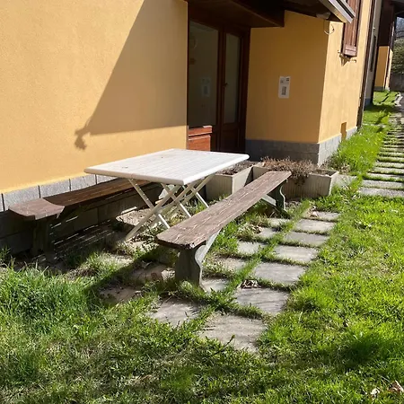 La Tana Del Lupo Piste Da Sci 200 Mt Apartment *