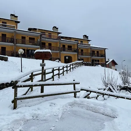 Apartamento La Tana Del Lupo Piste Da Sci 200 Mt *